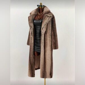 Elegant Faux Fur Teddy Jacket in Brown